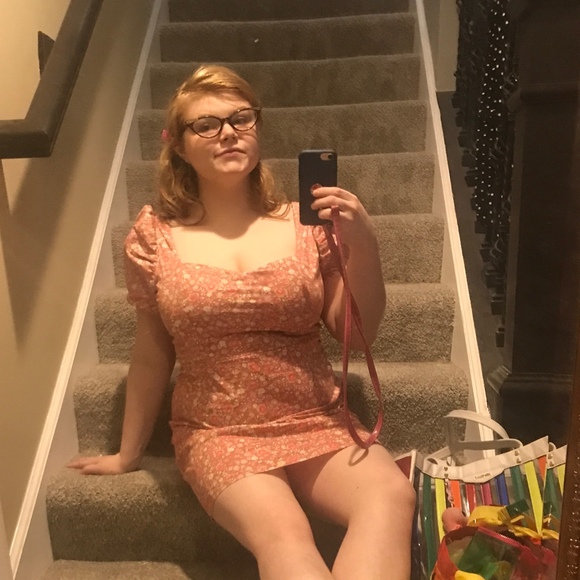 Meet your Posher, Tess - Picture 1 of 1